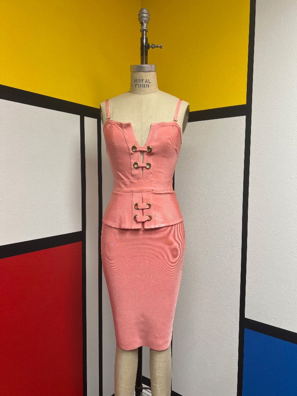 Pre-Loved Wow Couture Pink Corset Peplum Bandage Dress Size Small